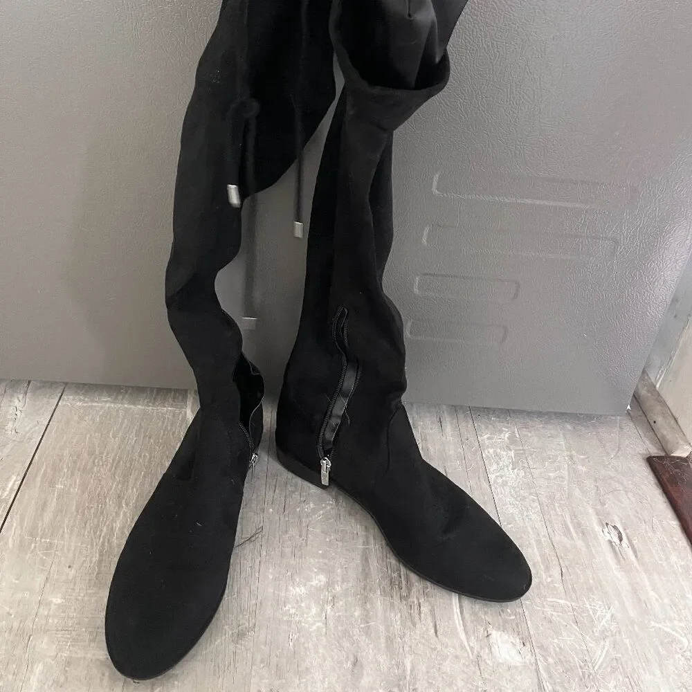 Marc Fisher Yuna Overnight the knee boot suede black Size 8